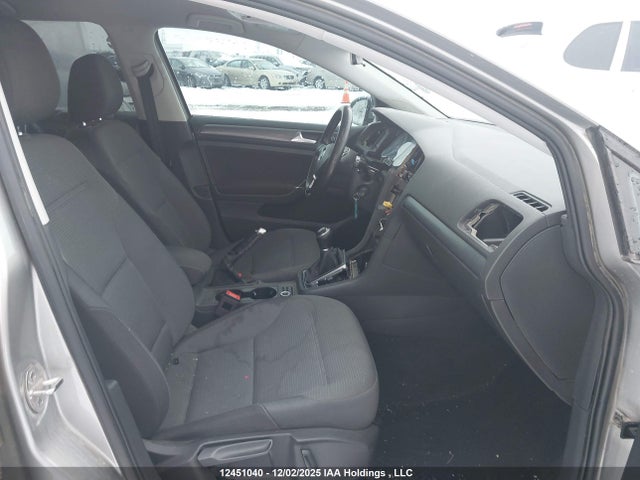 3VW217AU5JM759044 Volkswagen Golf Sportwagen 1.8 Tsi Comfortline/1.8 Tsi Trendline