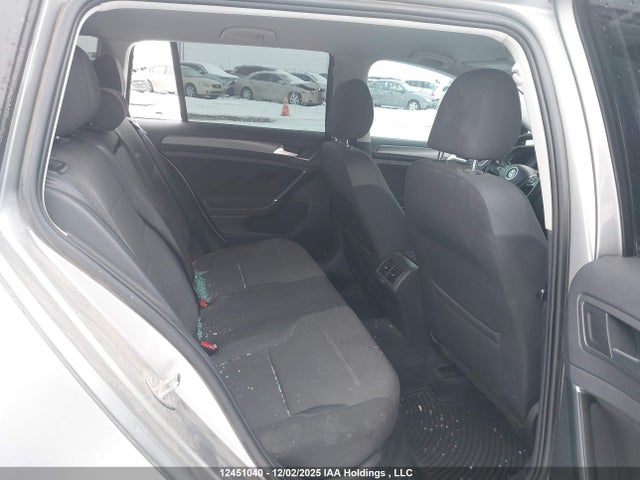 3VW217AU5JM759044 Volkswagen Golf Sportwagen 1.8 Tsi Comfortline/1.8 Tsi Trendline