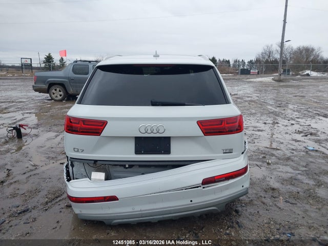 Audi Q7 2017 WA1VAAF73HD046126 Image 17