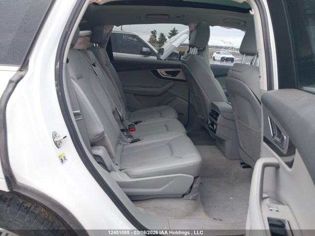 Audi Q7 2017 WA1VAAF73HD046126 Image 8