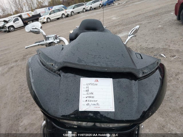 Harley-Davidson FLTRK 2023 5HD1KZF33PB648670 Image 12