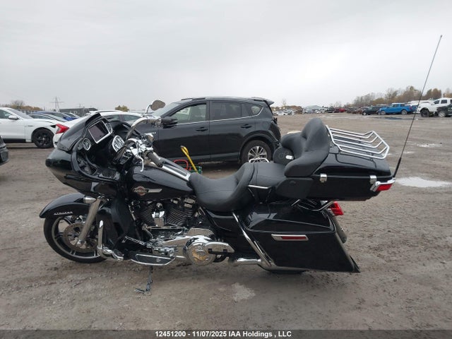 Harley-Davidson FLTRK 2023 5HD1KZF33PB648670 Image 14
