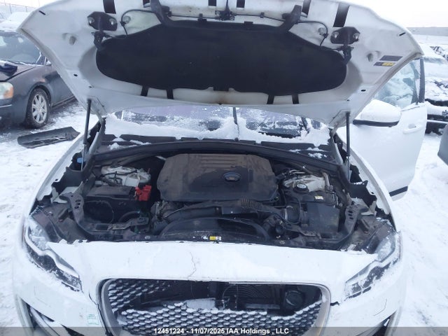 SADCL2BN9HA490053 Jaguar F-pace R - Sport