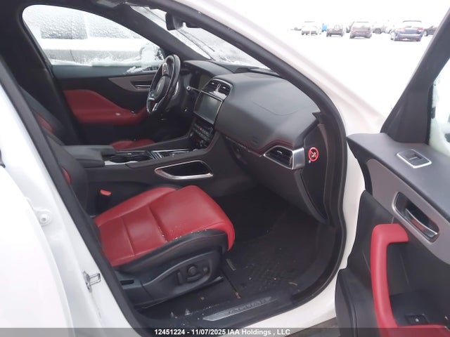 SADCL2BN9HA490053 Jaguar F-pace R - Sport