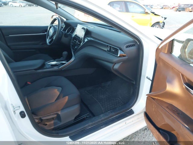 4T1C31AK1NU582339 Toyota Camry Hybrid Le