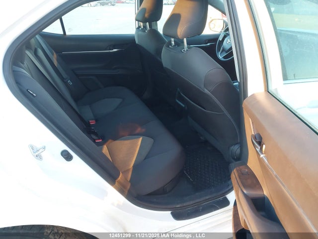 4T1C31AK1NU582339 Toyota Camry Hybrid Le