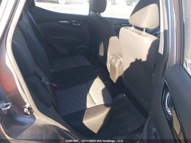 JN1BJ1BV0NW350580 Nissan Qashqai Sv