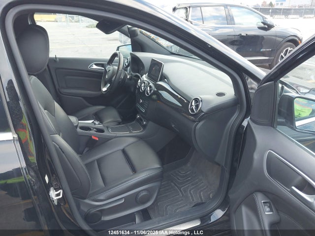 WDDMH4GB6GJ392825 Mercedes-Benz B 250 Sports Tourer