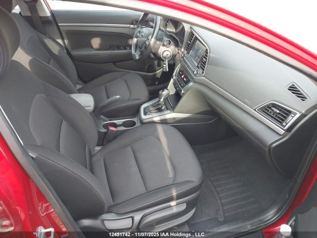 KMHD84LF1HU152371 Hyundai ELANTRA GL