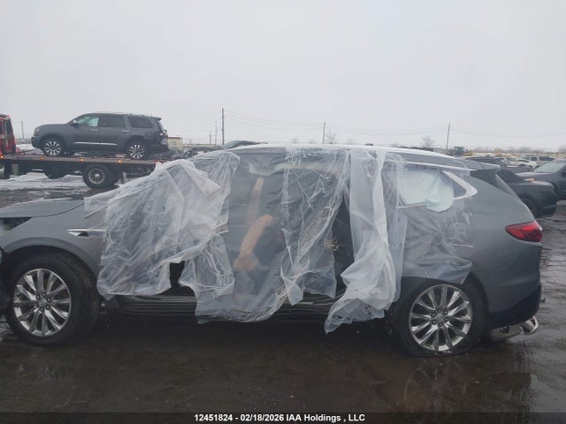 5GAEVAKWXKJ218993 Buick Enclave Essence