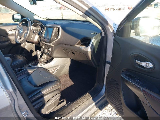 1C4PJMBS6GW168556 Jeep Cherokee Trailhawk