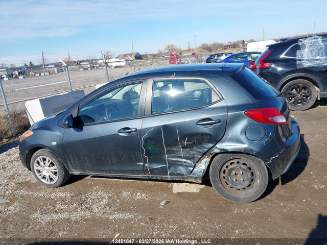 12451847 :رقم المزاد ، JM1DE1KY6C0149822 vin ، 2012 Mazda Mazda2 Gx مزاد بيع