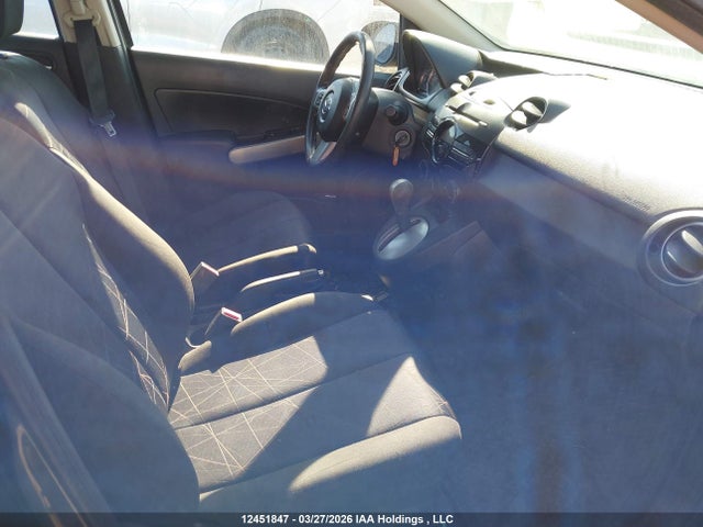 12451847 :رقم المزاد ، JM1DE1KY6C0149822 vin ، 2012 Mazda Mazda2 Gx مزاد بيع