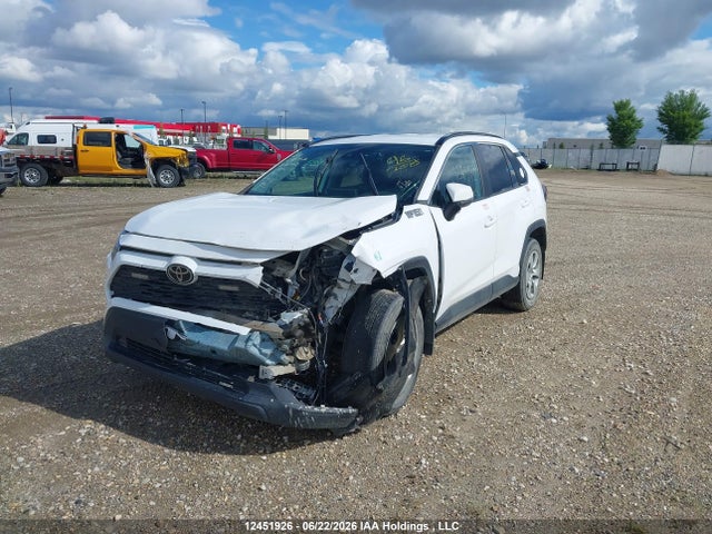 12451926 :رقم المزاد ، 2T3B1RFV7MC187043 vin ، 2021 Toyota Rav-4 مزاد بيع