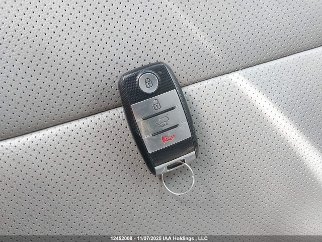 KNDJR3AE1K7038515 KIA Soul Ev Luxury