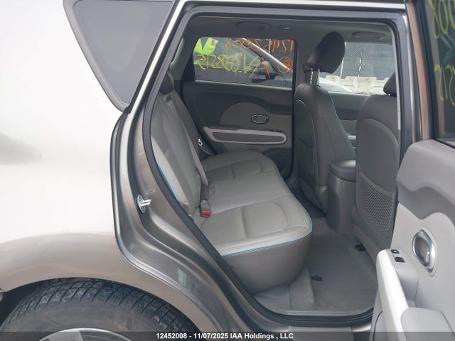 KNDJR3AE1K7038515 KIA Soul Ev Luxury