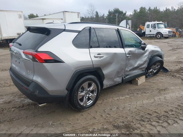 2023 Toyota Rav4 Xle/xle Premium მანქანა იყიდება აუქციონზე, vin: 2T3R1RFV9PC359947, აუქციონის ნომერი: 12452009
