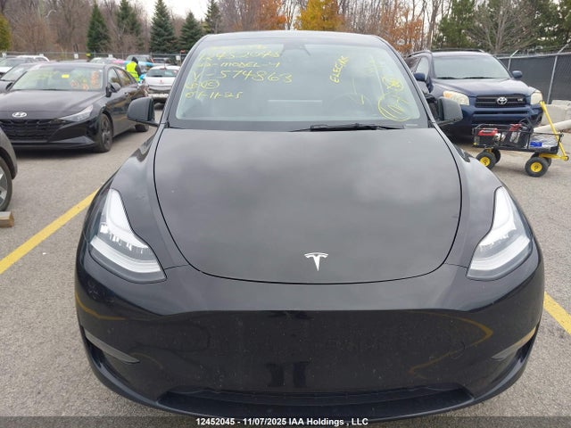 Tesla Model Y Long Range 2022 7SAYGDEE0NF574863 Image 12