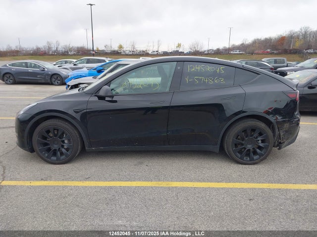 Tesla Model Y Long Range 2022 7SAYGDEE0NF574863 Image 14