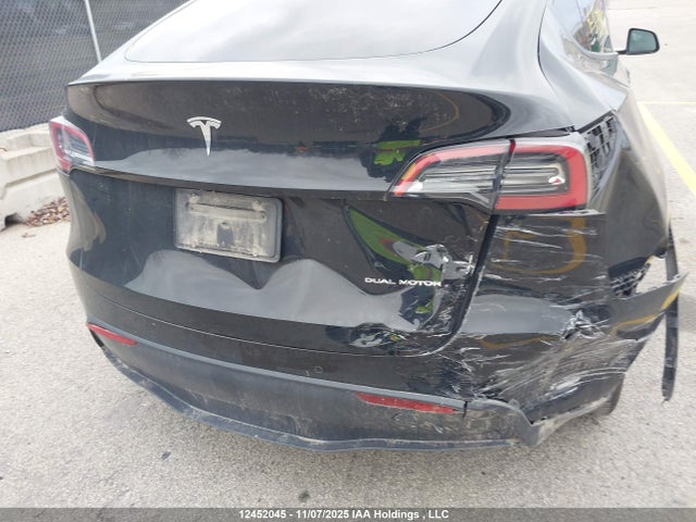 Tesla Model Y Long Range 2022 7SAYGDEE0NF574863 Image 6