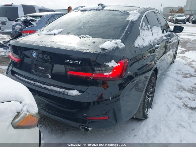 3MW5R7J03N8C70353 BMW 330i Xdrive