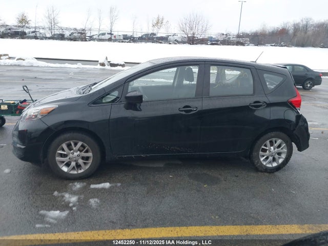Nissan Versa 2018 3N1CE2CP0JL364851 Image 14