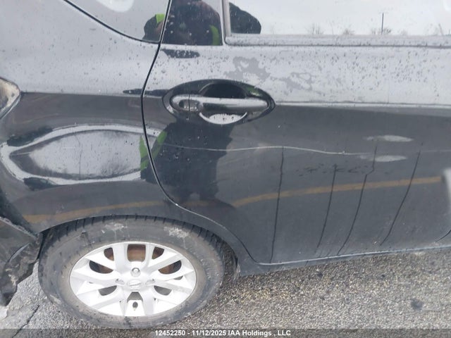 Nissan Versa 2018 3N1CE2CP0JL364851 Image 20