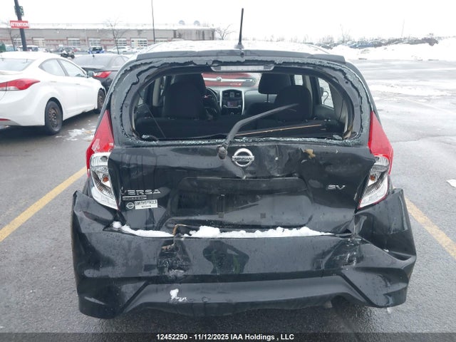 Nissan Versa 2018 3N1CE2CP0JL364851 Image 6