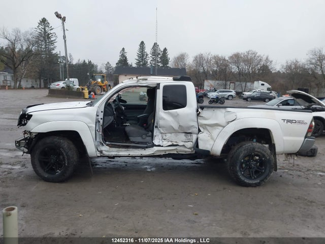 12452316 :رقم المزاد ، 5TFUU4ENXCX031852 vin ، 2012 Toyota Tacoma مزاد بيع