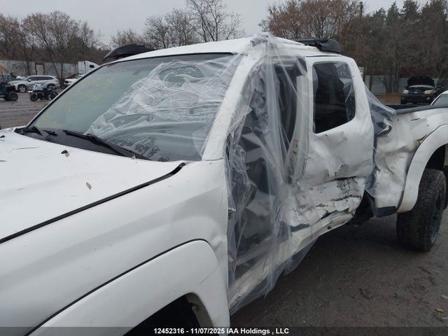 12452316 :رقم المزاد ، 5TFUU4ENXCX031852 vin ، 2012 Toyota Tacoma مزاد بيع
