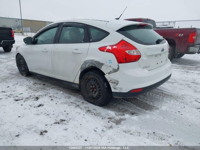 Ford Focus 2014 1FADP3K20EL297098 Image 3