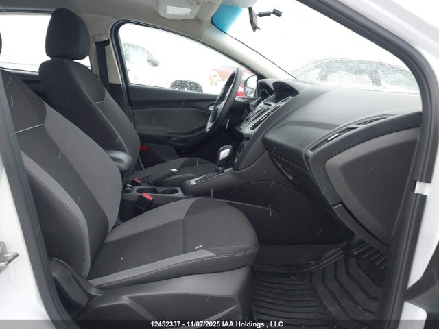 Ford Focus 2014 1FADP3K20EL297098 Image 5
