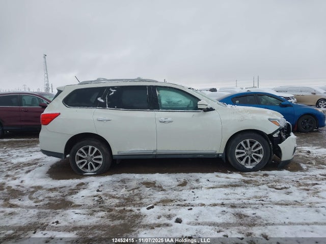 5N1DR2MM5HC908109 Nissan Pathfinder