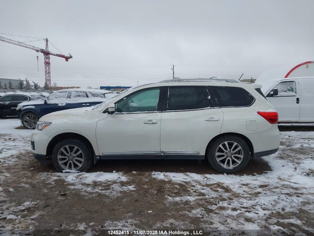 5N1DR2MM5HC908109 Nissan Pathfinder