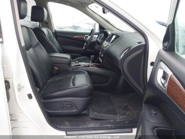 5N1DR2MM5HC908109 Nissan Pathfinder