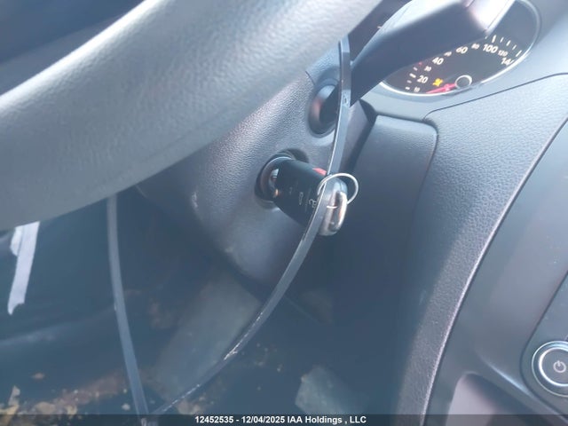 3VW2B7AJ0HM332366 Volkswagen JETTA SEDAN