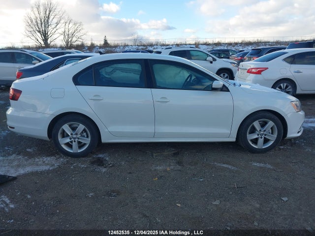 3VW2B7AJ0HM332366 Volkswagen JETTA SEDAN