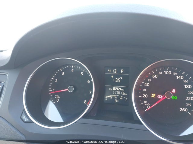 3VW2B7AJ0HM332366 Volkswagen JETTA SEDAN