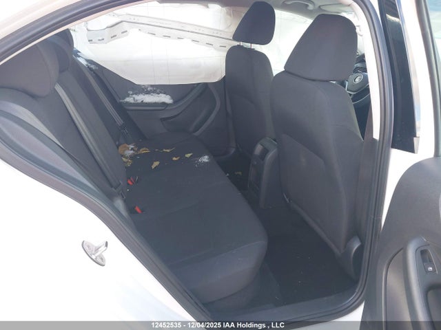 3VW2B7AJ0HM332366 Volkswagen JETTA SEDAN