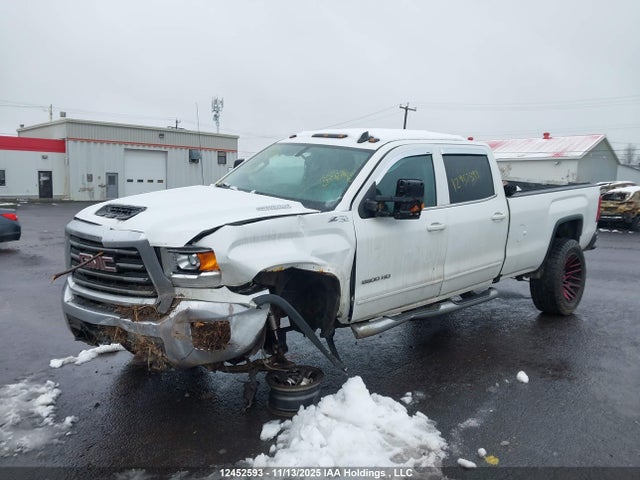 1GT12PEY1KF209379 GMC Sierra 2500hd Sle