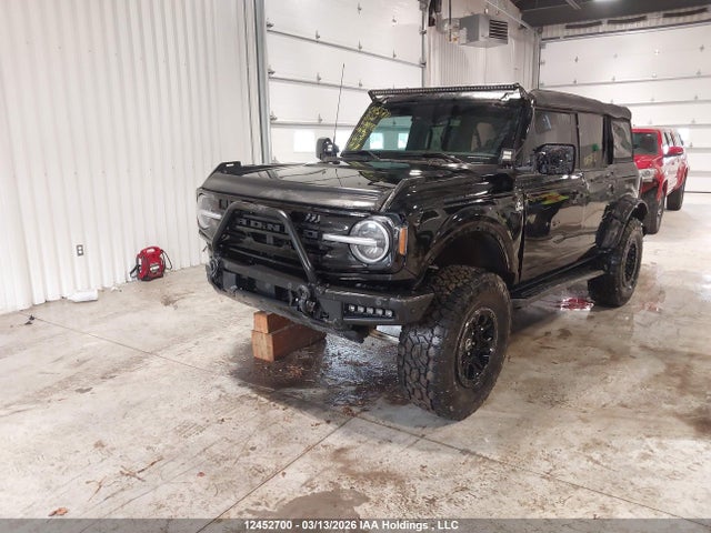 2023 Ford Bronco Outer Banks მანქანა იყიდება აუქციონზე, vin: 1FMEE5DPXPLB48706, აუქციონის ნომერი: 12452700