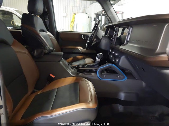 2023 Ford Bronco Outer Banks მანქანა იყიდება აუქციონზე, vin: 1FMEE5DPXPLB48706, აუქციონის ნომერი: 12452700