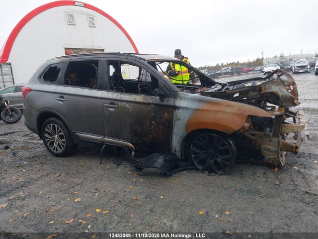 Продажа на аукционе авто 2018 Mitsubishi Outlander Se/sel, vin: JA4JZ3AXXJZ600278, номер лота: 12453069