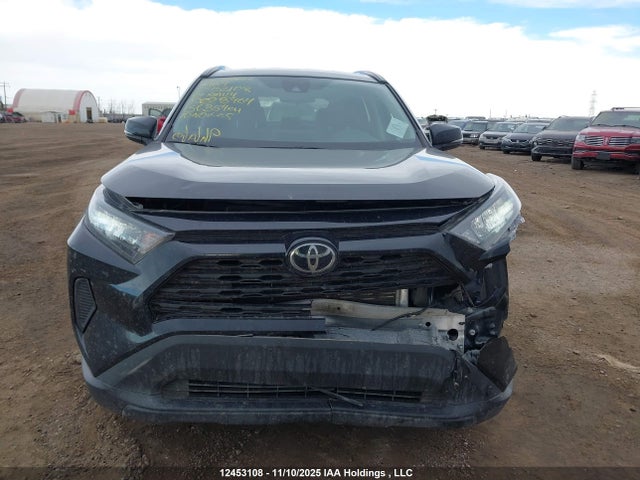 2021 Toyota Rav4 Le მანქანა იყიდება აუქციონზე, vin: 2T3B1RFV8MC226464, აუქციონის ნომერი: 12453108