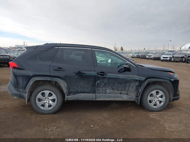 2021 Toyota Rav4 Le მანქანა იყიდება აუქციონზე, vin: 2T3B1RFV8MC226464, აუქციონის ნომერი: 12453108