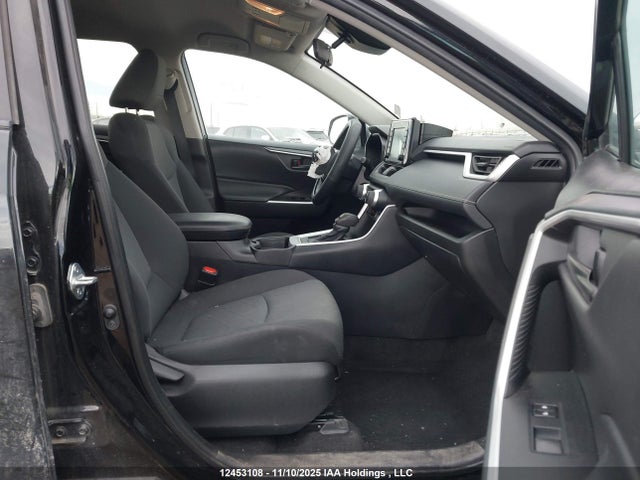 2021 Toyota Rav4 Le მანქანა იყიდება აუქციონზე, vin: 2T3B1RFV8MC226464, აუქციონის ნომერი: 12453108