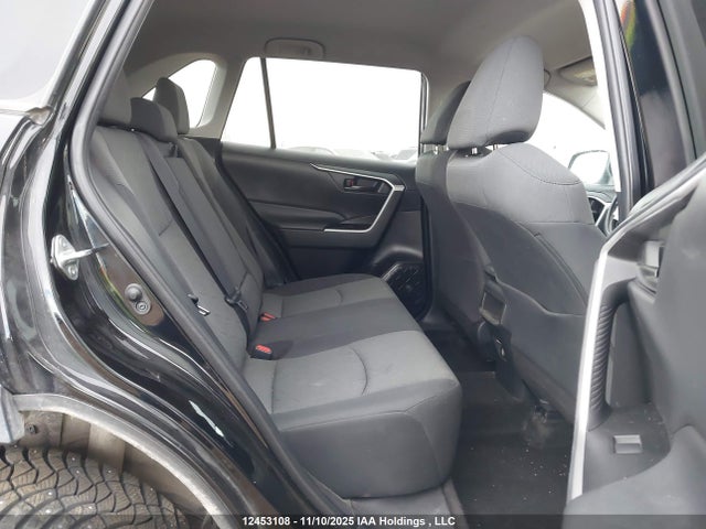 2021 Toyota Rav4 Le მანქანა იყიდება აუქციონზე, vin: 2T3B1RFV8MC226464, აუქციონის ნომერი: 12453108