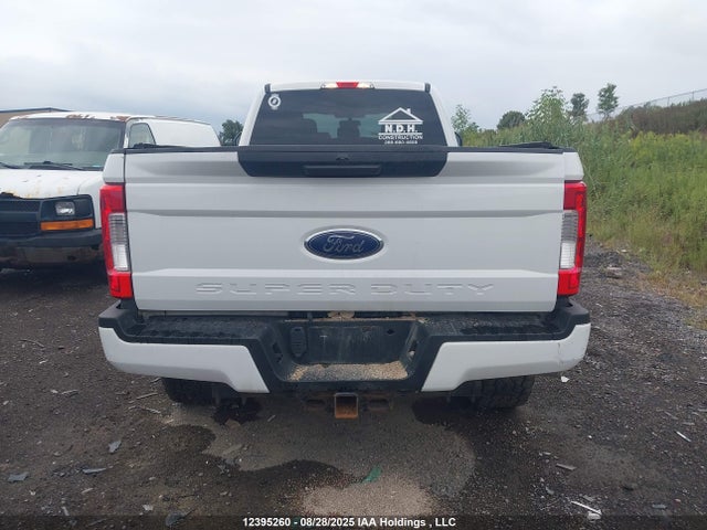 12395260 :رقم المزاد ، 1FT8W3BT3HED38162 vin ، 2017 Ford F-350 Xlt مزاد بيع