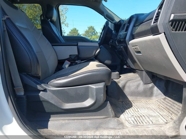 12395260 :رقم المزاد ، 1FT8W3BT3HED38162 vin ، 2017 Ford F-350 Xlt مزاد بيع