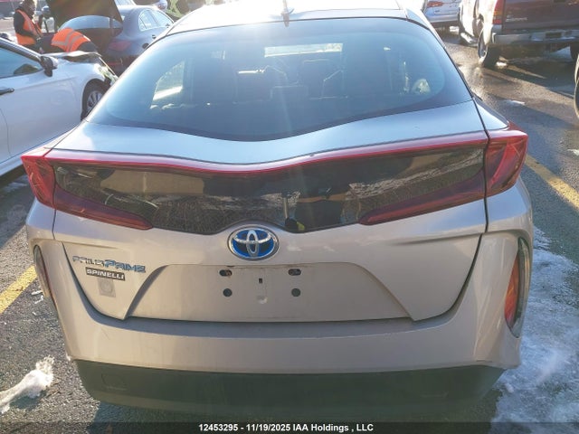 JTDKARFP5L3144743 Toyota Prius
